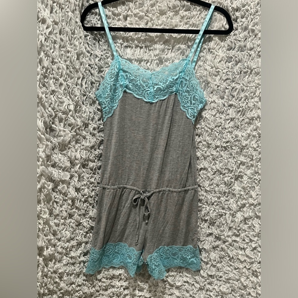 Macbeth Collection ONCE UPON A DREAM, GRAY ROMPER WOMEN SIZE M